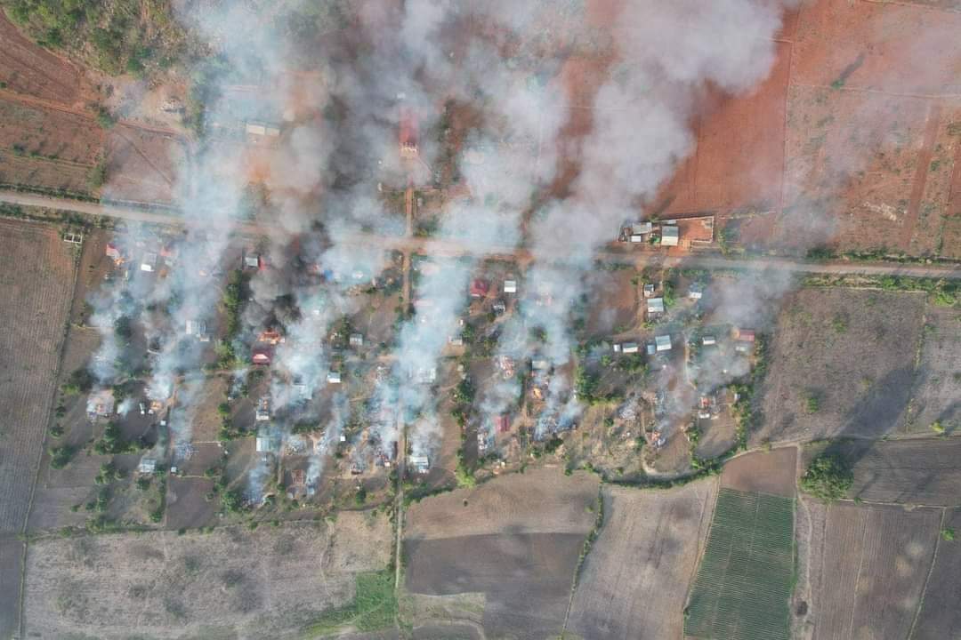 TheChindwin's tweet photo. Drone images show the full extent of the aftermath of a village in southern #ShanState caused by a fire ignited by Myanmar junta force and its allied force on 16 May 2022.

Photo/Inle – PDF https://t.co/rgVnYDnaJy