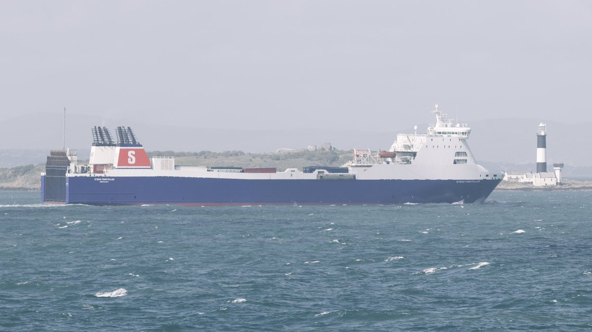 WixpixRob's tweet photo. Today’s @StenaLine vision 📸👀
Sailing @BelfastHarbour to Heysham
All aboard (just me then 🤷♂️) the #StenaSCOTIA 🚛🛳
Loading on VT2 #StenaEMBLA
#SuperfastVII
With Mew Island lighthouse #StenaFORETELLER
#StenaHIBERNIA
📸WixPix@Sea https://t.co/Qe9sVd7rub