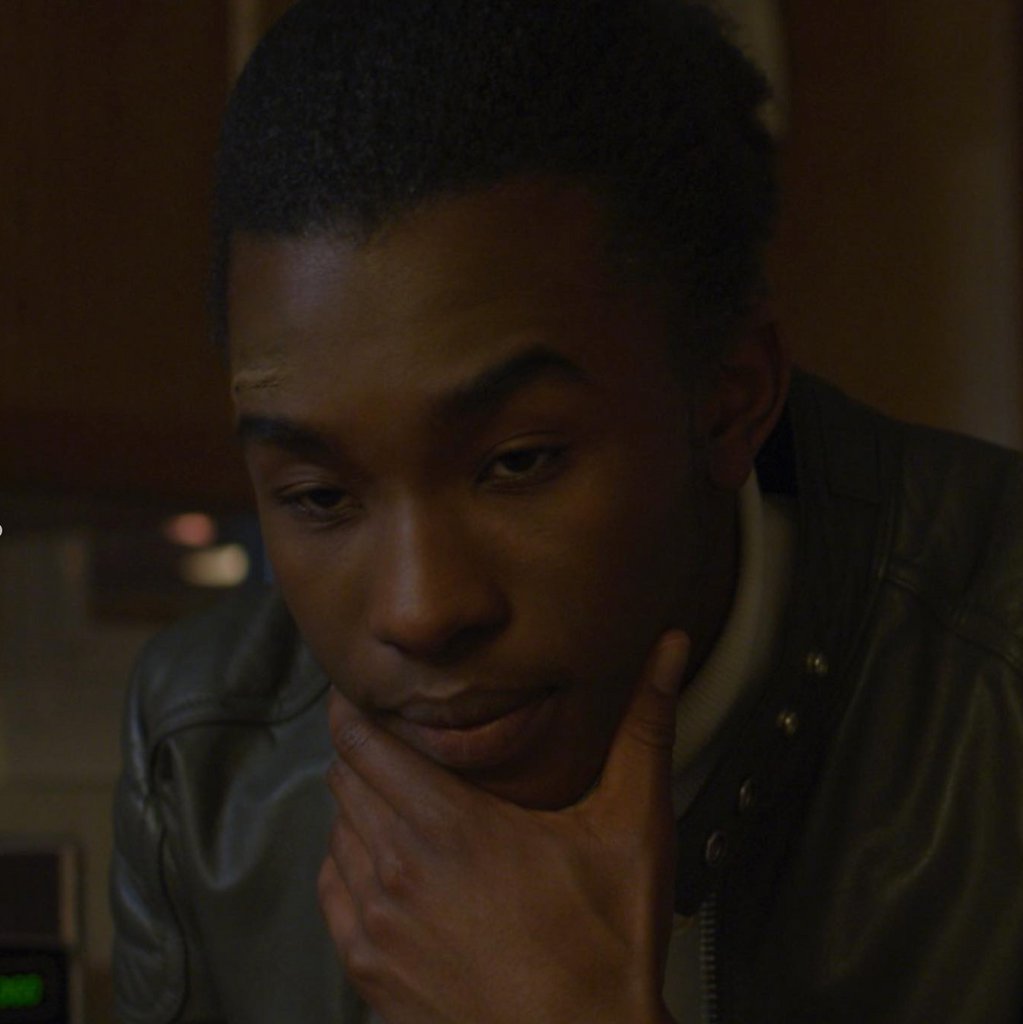 CaribbeanTales_'s tweet photo. A great job, nice car, perfect family. However on the inside it is a different story. Talk (2021) by Trivelle Simpson was the Closing Night film at #CTFF2021 that explored trauma and the importance of talking to someone.
Learn more: https://t.co/NVFJWGTh6p https://t.co/jbUGTHgVay