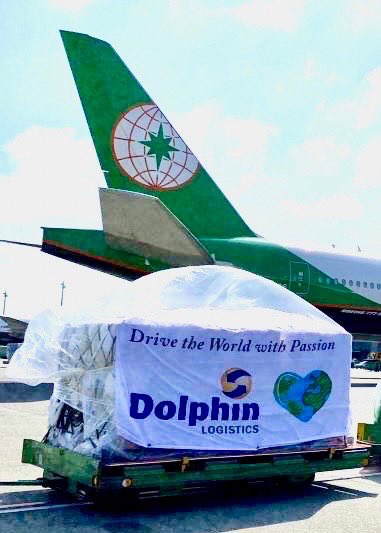 dolphingp2021's tweet photo. Dolphin Taipei is very honored to contribute ourself to fight  against COVID-19 by shipping rapid test from Korea. There are 6 trips of EVA air. Dolphin logistics will keep our professional services  to fight against the pandemic. https://t.co/jgmmn5Uc6V