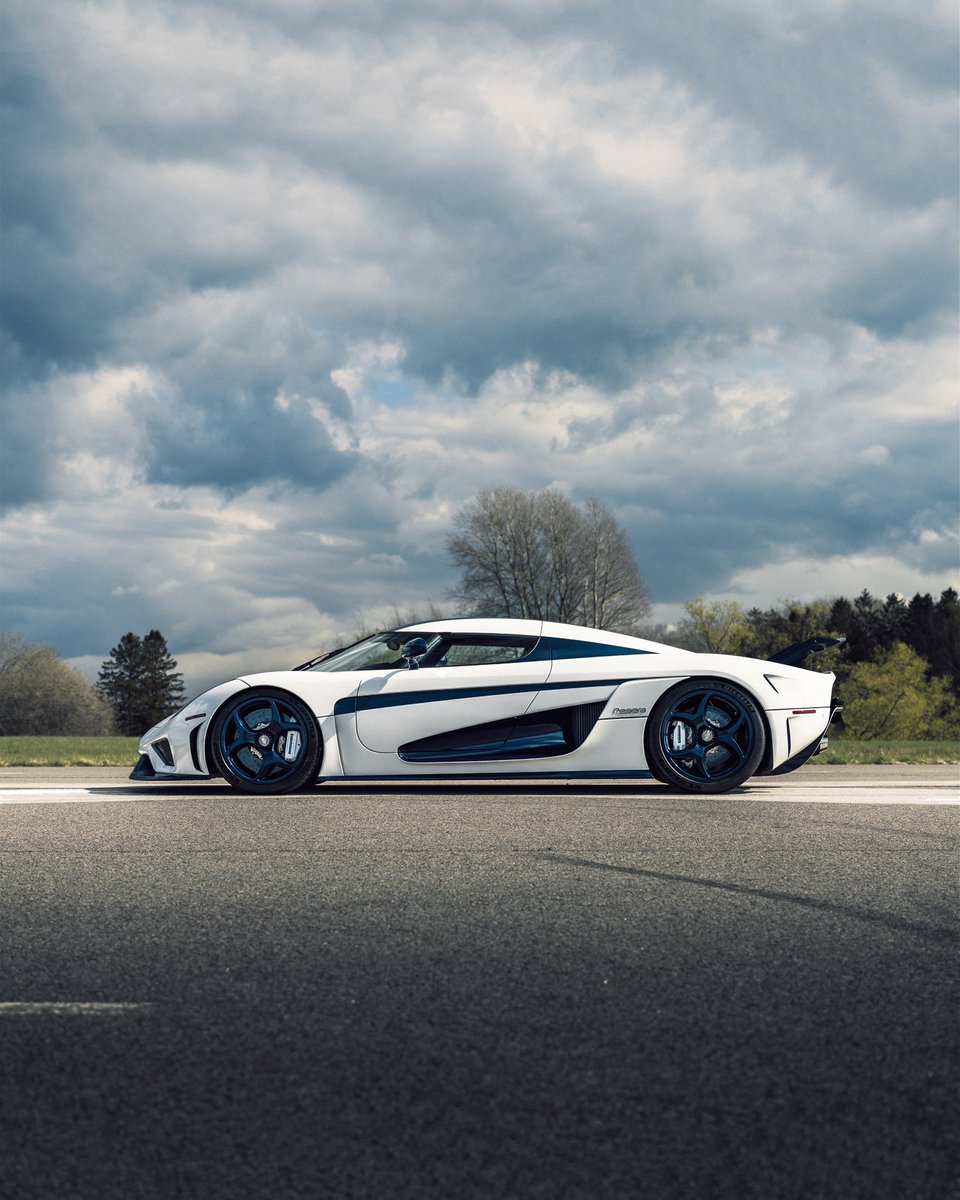 Koenigsegg tweet media