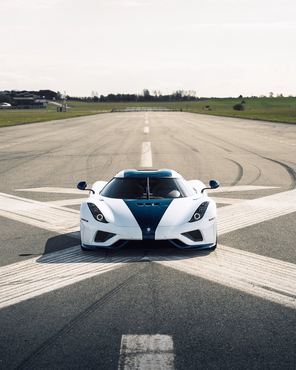 Koenigsegg tweet media