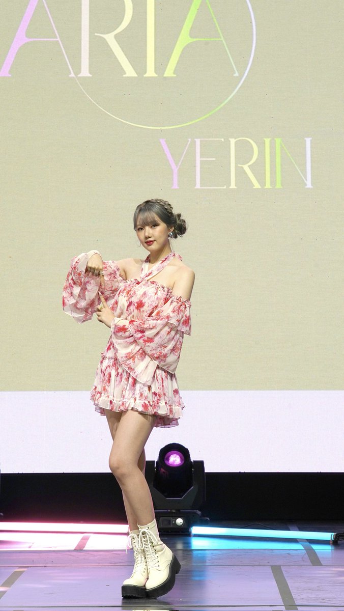 아리아리아~🎶 버디들의 목소리에 예린이도 기운 뿜뿜!
예린이의 새로운 시작을 위해 응원해주신 모든 버디 여러분 감사합니다💛

(오늘 함께해주신 버디들 반가웠어요, 우리 곧 더 많이, 더 자주 만나요! 😉)

#예린 #YERIN #예린_아리아 #YERIN_ARIA #ARIA