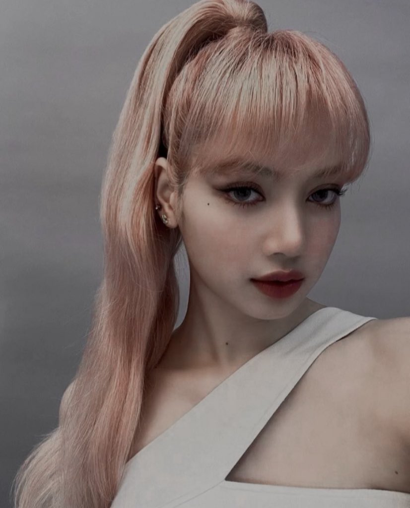 sllmnv's tweet photo. | | #EPHNSD | | х ( 四 : 🥢 )
– like or like like ??
# ¡¡ 🥡 : чуть не умерла на учебе, самое время кидать сд , , , https://t.co/3PDhxmy88c