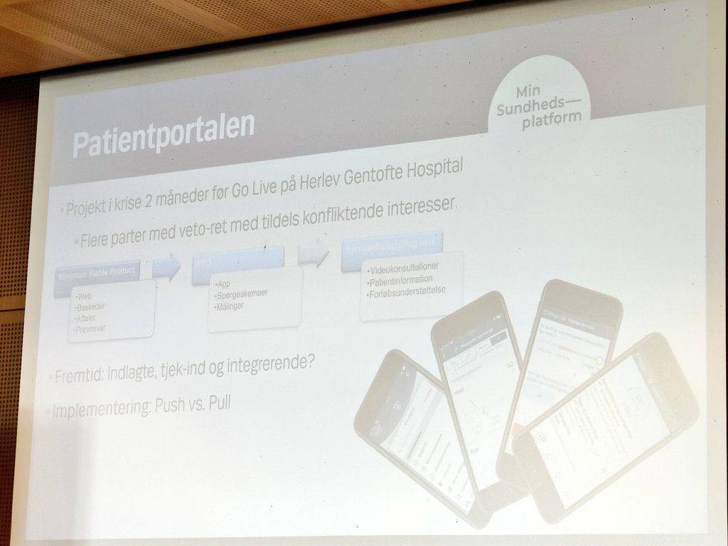 DigitalSundhed's tweet photo. Undervurder ikke "least viable product". At starte med et #mitSP, der kunne håndtere aftaler og afbud, var faktisk allerede guld værd for både klinik og patient. Men @Bargib71 er stadig fuld af nye ideer til MitSP, bl.a. #telemedicin og #indlæggelse og... 
Årsmøde hos #dsds https://t.co/aS2ioGhIxt