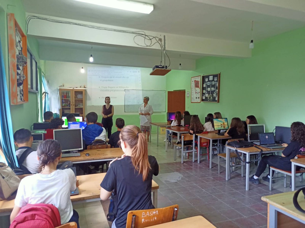 SQWikimediansUG's tweet photo. Falenderojmë nxënësit e gjimnazit "Kostandin Kristoforidhi", Elbasan, të cilët diskutuan sot për profesionet që gjenden ne Wikipedia. 
 
Mezi presim të takohemi në sesionin e radhës për të përmirësuar artikuj per #edukimkarriere! 🤗 https://t.co/R8FnqHwlLp