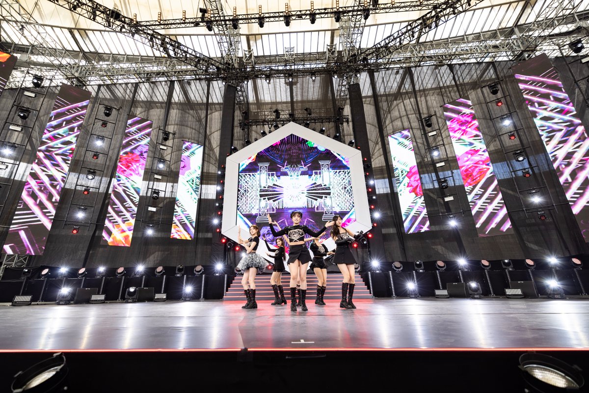 IVE SHOT! 

<a href="/IVEstarship/">IVE OFFICIAL</a>  

#KPOPFLEX2022 #kpopflex #IVE #DIVE