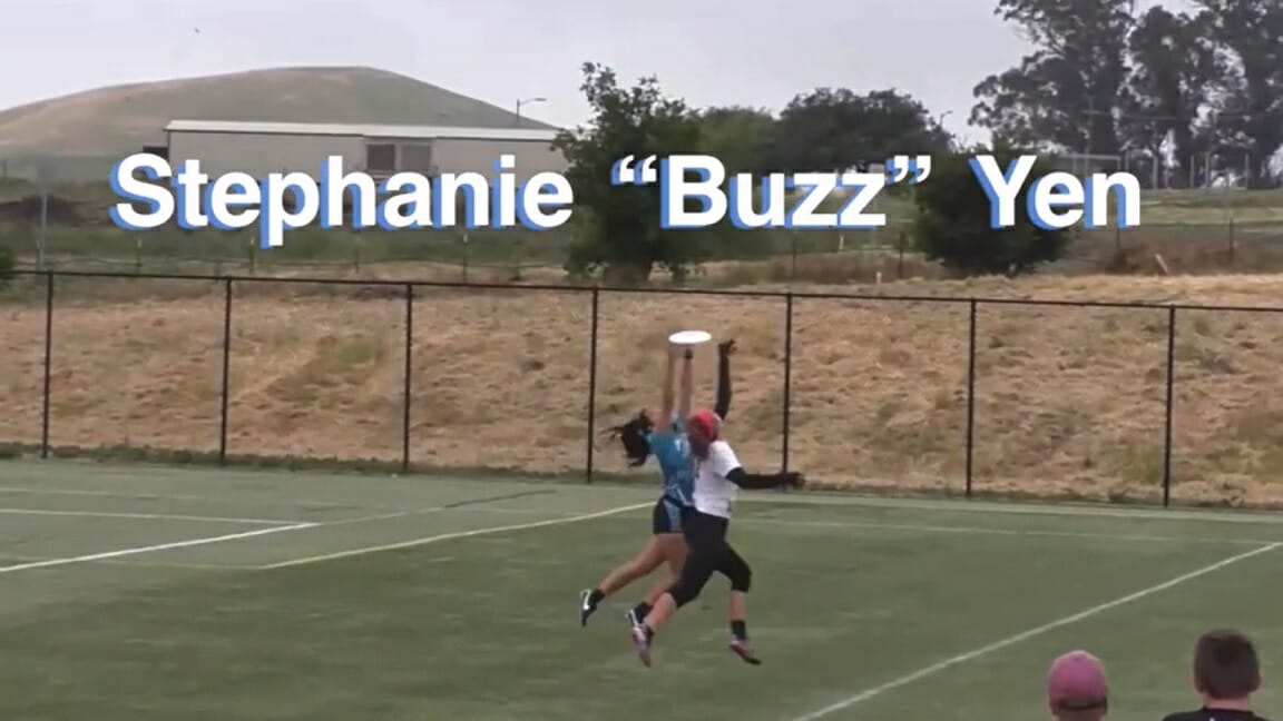 Ultiworld's tweet photo. UCLA @BLUltimate's Stephanie Yen for Callahan 2022 -> https://t.co/i5HB0XvKIM https://t.co/mAmq1PdnUx