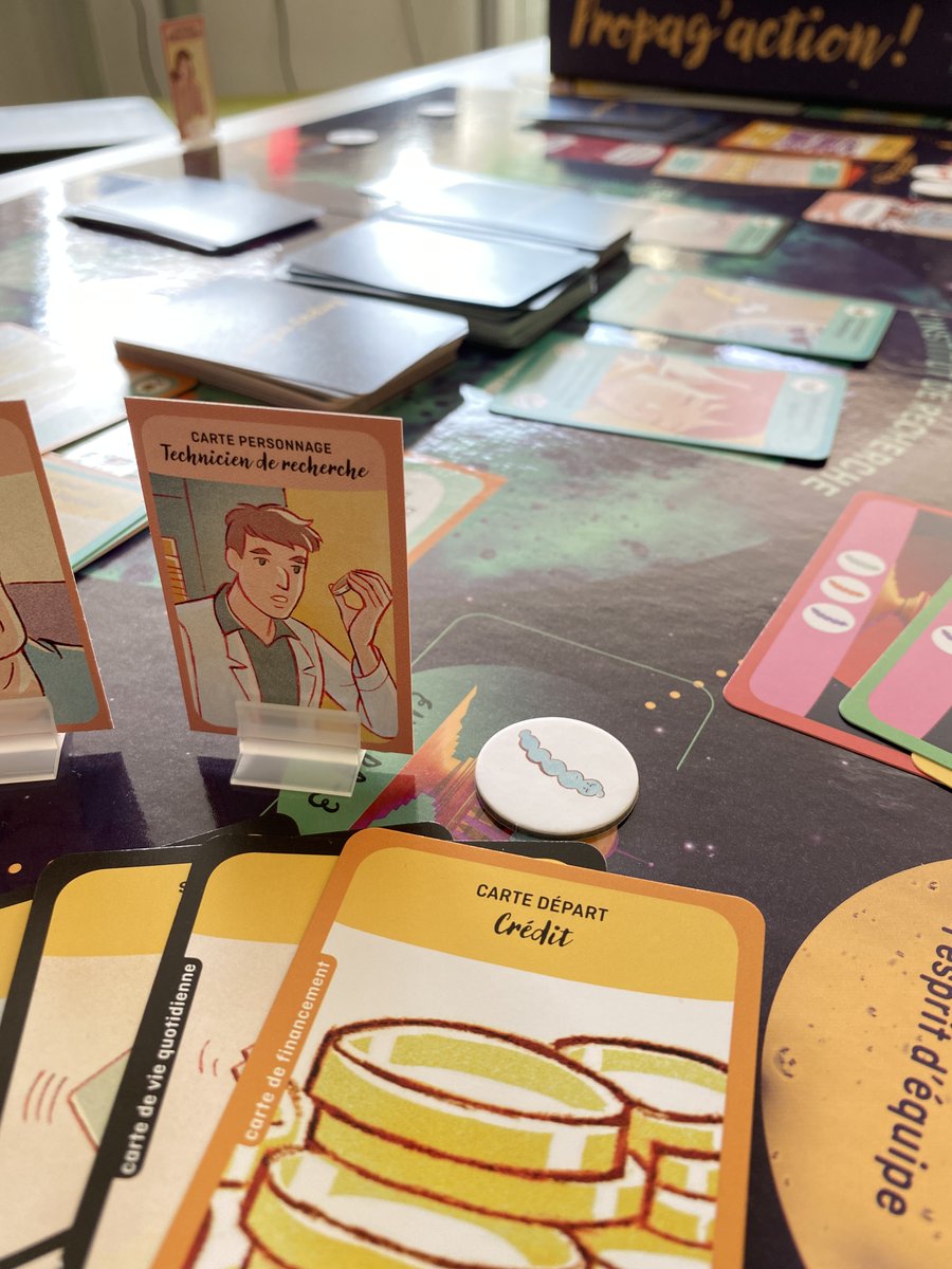 Canope_DTGE's tweet photo. 🎲SEMAINE DES LABS #3🎲
Après-midi #LabsSession avec @Canope_67 @Canope_57 & @Canope_54 autour du jeu Propag’Action.🦠🔬👩🏻🔬 Expérimentation du jeu & échanges entre les participants et la conceptrice Nalini Rama Rao d’@INRAE_France. https://t.co/WnOpG9mLxc