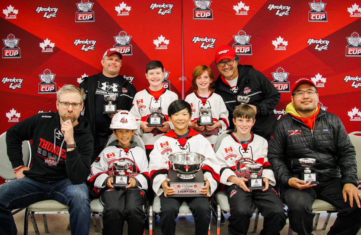 GTHLHockey's tweet photo. Coaches photobomb, anyone?💥🏆 

@TedReeveHockey | @ProHockeyLife_ | #ProHockeyLifeCup | #IPlayInTheG https://t.co/jLTN0AGRAp