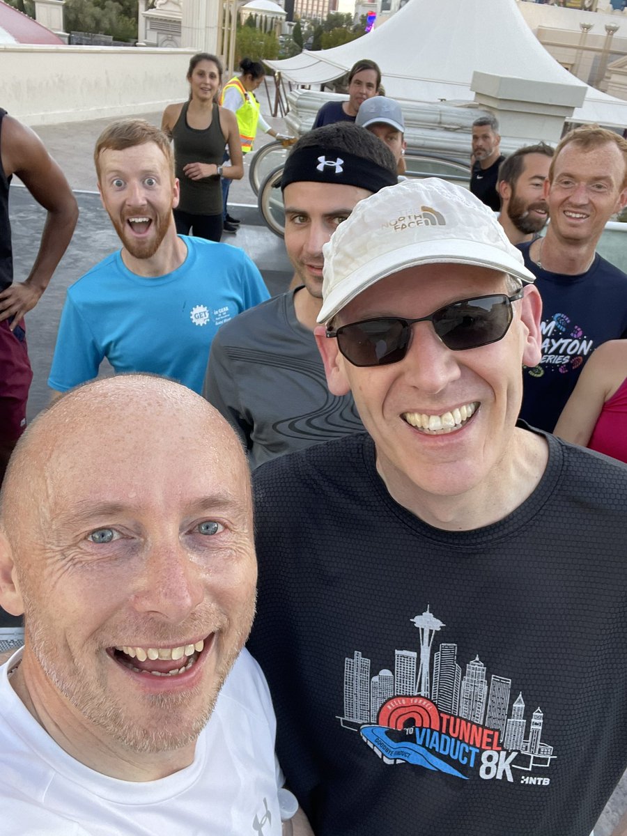cheeky_chappie's tweet photo. Day 2 of @tableau #data22 #rundata - great to see so many people join us and especially welcoming @MarkTNelson and @Ajenstat after their keynotes yesterday https://t.co/UV86ogzCfw