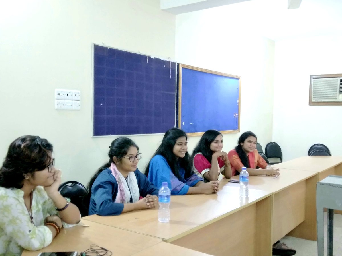 monsoonletters1's tweet photo. Monsoonletters has held a performance poetry workshop in Sylhet with young poets to prepare for the upcoming 'pop-up' poetry performance at WOW Bangladesh Sylhet Chapter to be held on 19 May, 2022.
@WOWisGlobal https://t.co/2UDi2sheSu