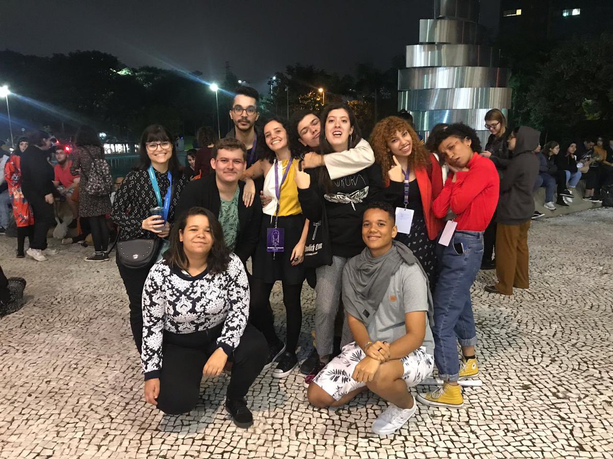 thisishowKIMdo's tweet photo. 3 anos de um dos melhores dia nessa vida. Queendom Oculto reunido no show da loirinha ❤️ que venha o próximo!!!! https://t.co/tTNEcVnrLd