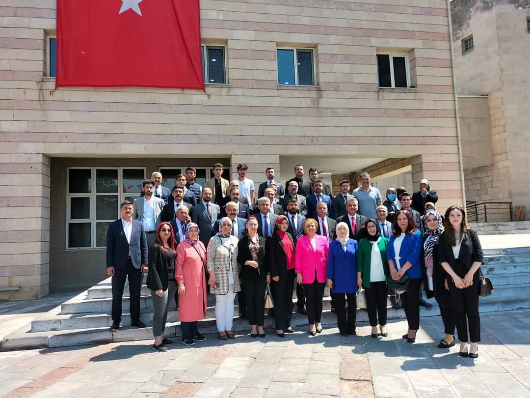 İl Başkanımız Adnan İncetoprak Beyefendi, Kaçep il başkanımız Serap Şule Kalın hanımefendi, lçe Başkanlarımız, İl Başkan Yardımcılarımız, İlçe #KAÇEP  danışmanlarımız, yöneticilerimiz ile
Uğurladık.

Sayın valimize şehrimize vermiş olduğu hizmetlerden dolayı teşekkür ederiz.