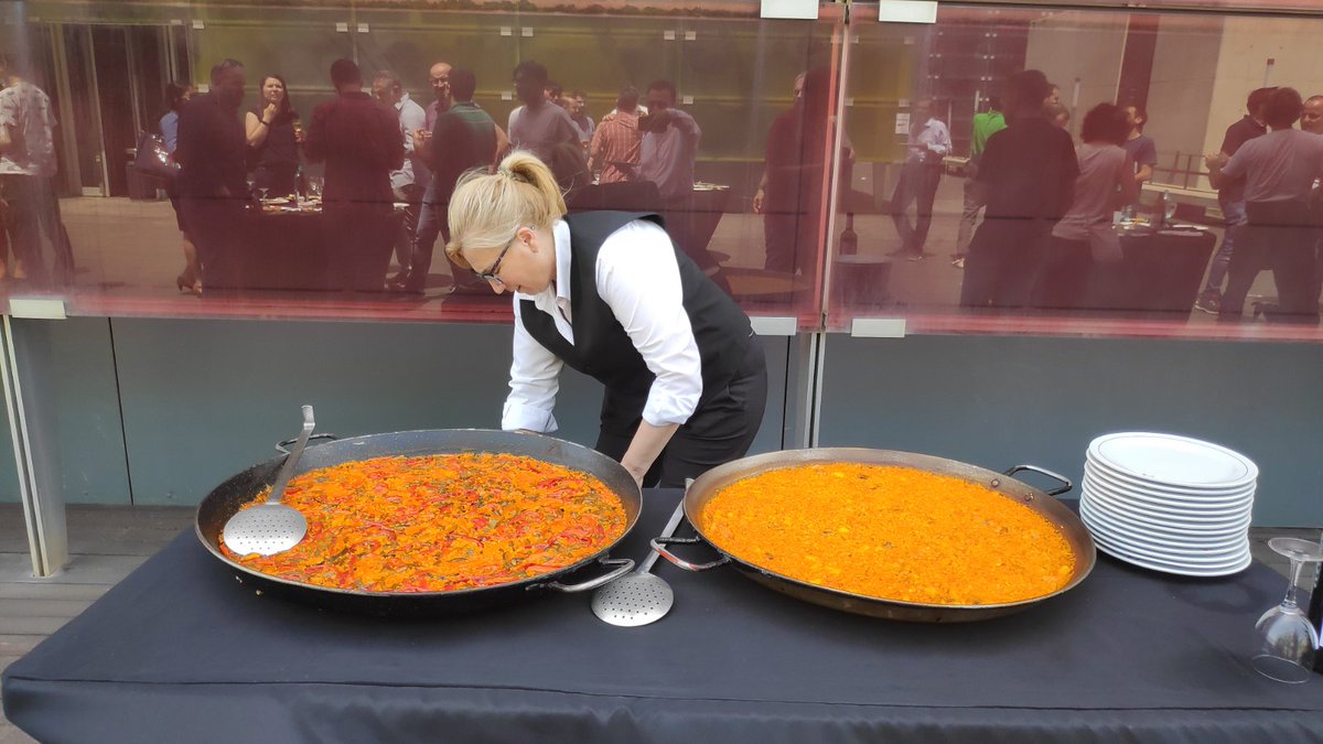 AssistIot's tweet image. #LearnaboutASSISTIoT In the second day of the ASSIST-IoT plenary meeting the partners had the chance during the lunch break to take the consortium group photos and enjoy paella in the sunny Valencia at Universitat Politècnica de València UPV campus!  #ASSISTIoT #NGIOT #UPV #IoT