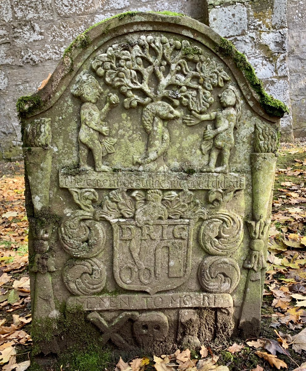 HistChurchScot's tweet photo. Too good not to have another outing for #TreesInChurches, the superb stone in Lundie Kirkyard commemorating the children of Donald Richie and Isabel Gibbins. Five children died between 1746 and 1759 - a pitiful reminder of child mortality
#AnimalsInChurchesHour
#MementoMori https://t.co/3Ywho7GJRd