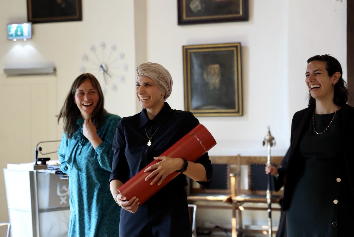 Project FOLLOW tweet media