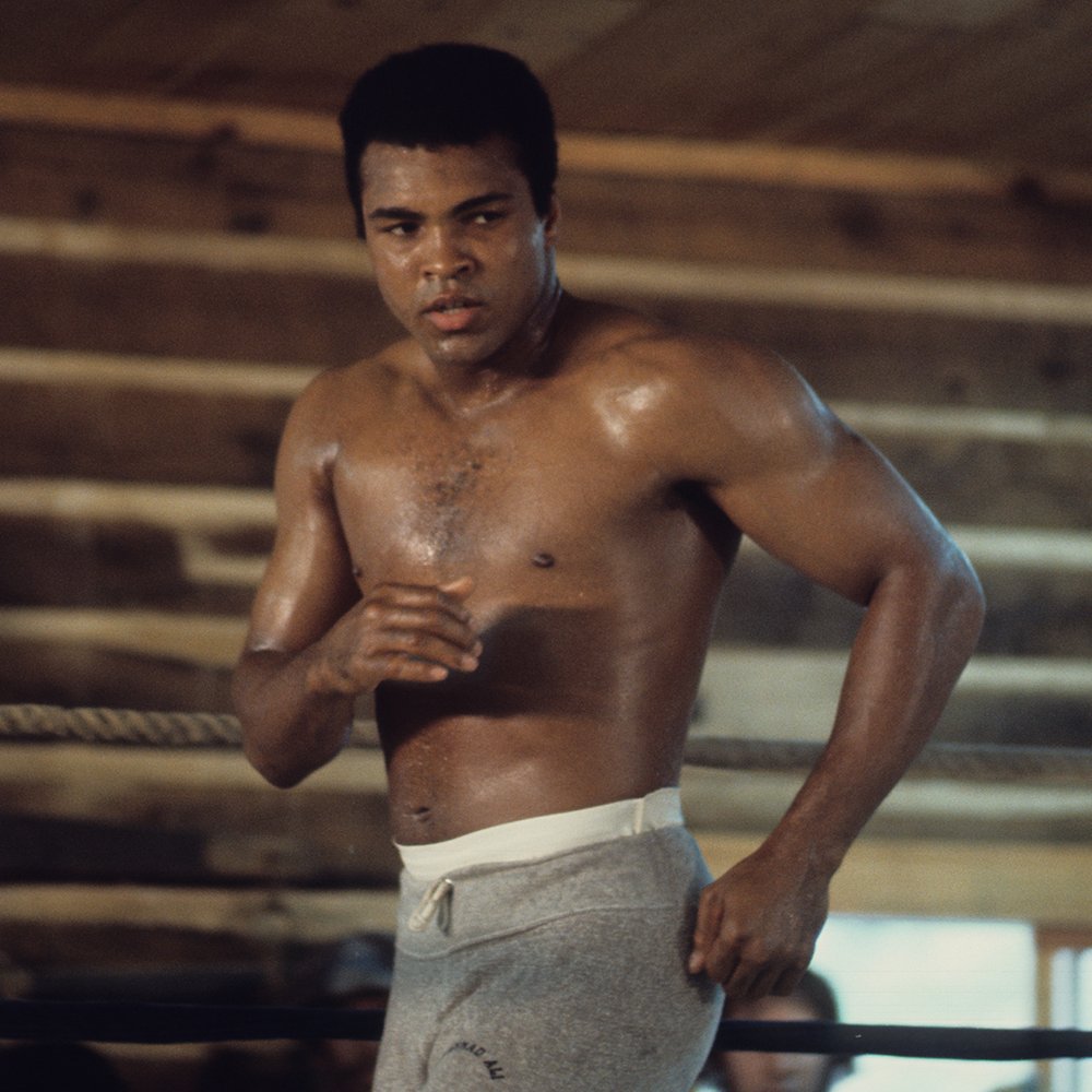 “You don't lose if you get knocked down; you lose if you stay down.” - #MuhammadAli

#Dedication #Icon #SixCorePrinciples #GOAT