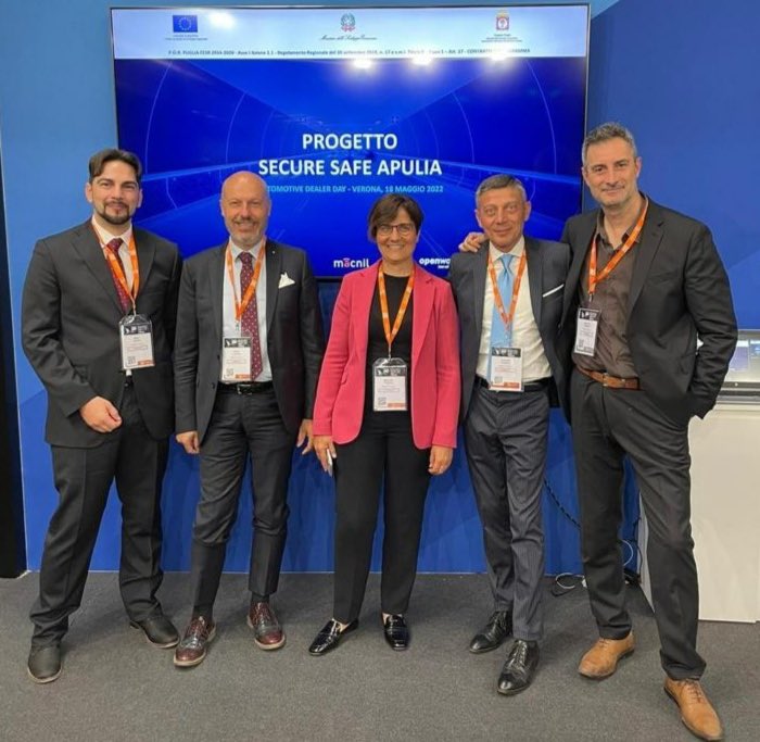 domenicoraguseo's tweet photo. Knowledge of #automotove industry and #cybersecurity practices and specialized #threatintelligence to reduce risks of cyber incident on vehicles . Great talk today with @macnilsrl powered by @Exprivia_CY @Exprivia_Italy with @domenicoraguseo @IlariaB66484031 https://t.co/8C8Dw03qpr