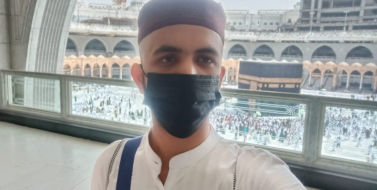 ShabanabanuV's tweet photo. May Allah keep you safe, well and always happy. May tears of sorrow never touch your eyes and may He never let a smile leave your face. https://t.co/W6bpxF12Tl