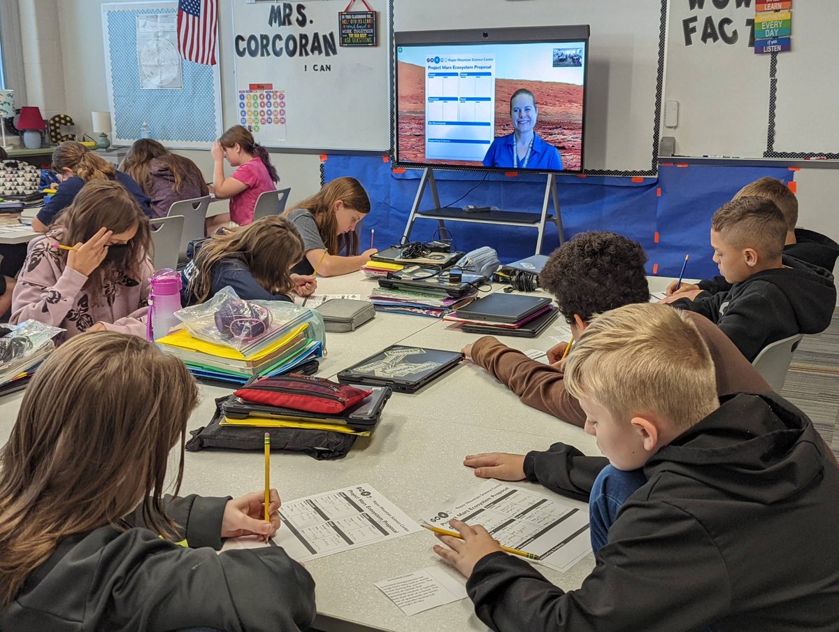 NR_TechRanger's tweet photo. NRAC 5th grade classes connect to the Roper Mountain Science Center to review ecosystems and Mars in a unique interactive program.
#RangerStrong #OhioDLA https://t.co/zSJo5JCNB8