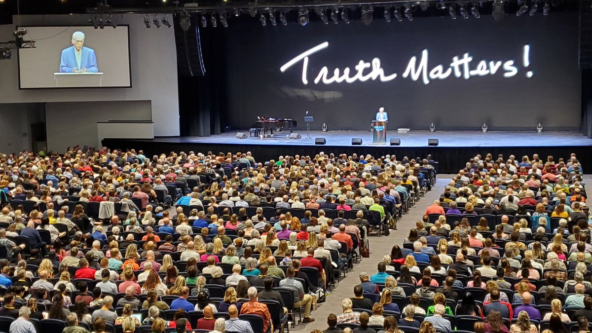 BrandonToddTS's tweet photo. @johnmacarthur bringing the Word at the @ArkEncounter. https://t.co/1AGsPHw3kb