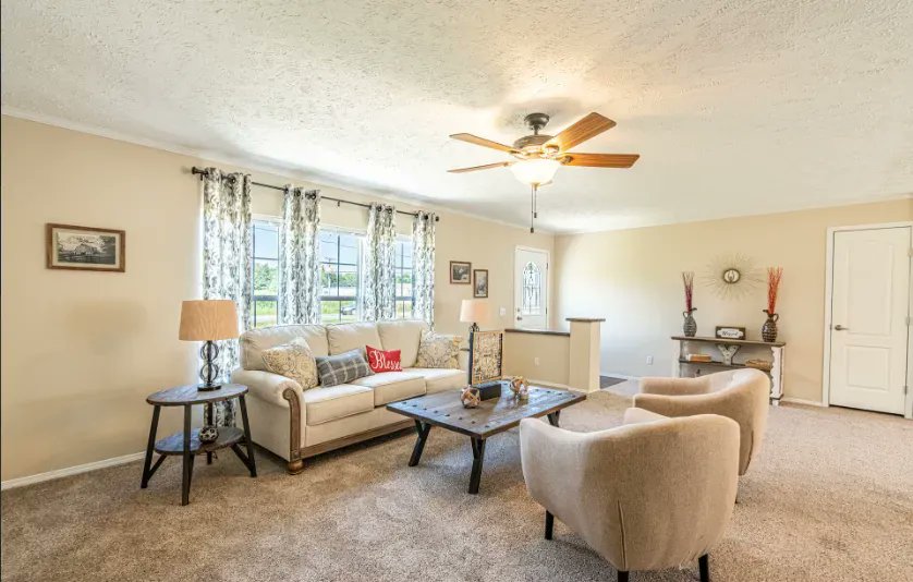 ExploreFMHA's tweet photo. Take a look at this spacious yet cozy living room! With access to the kitchen and dining room area, there's space for everyone to relax. 

Want to see more #prefabhomes? Members of #FMHA can help you get connected to the right manufacturers near you: https://t.co/vFQeeDRggE https://t.co/ggEUis4Ide