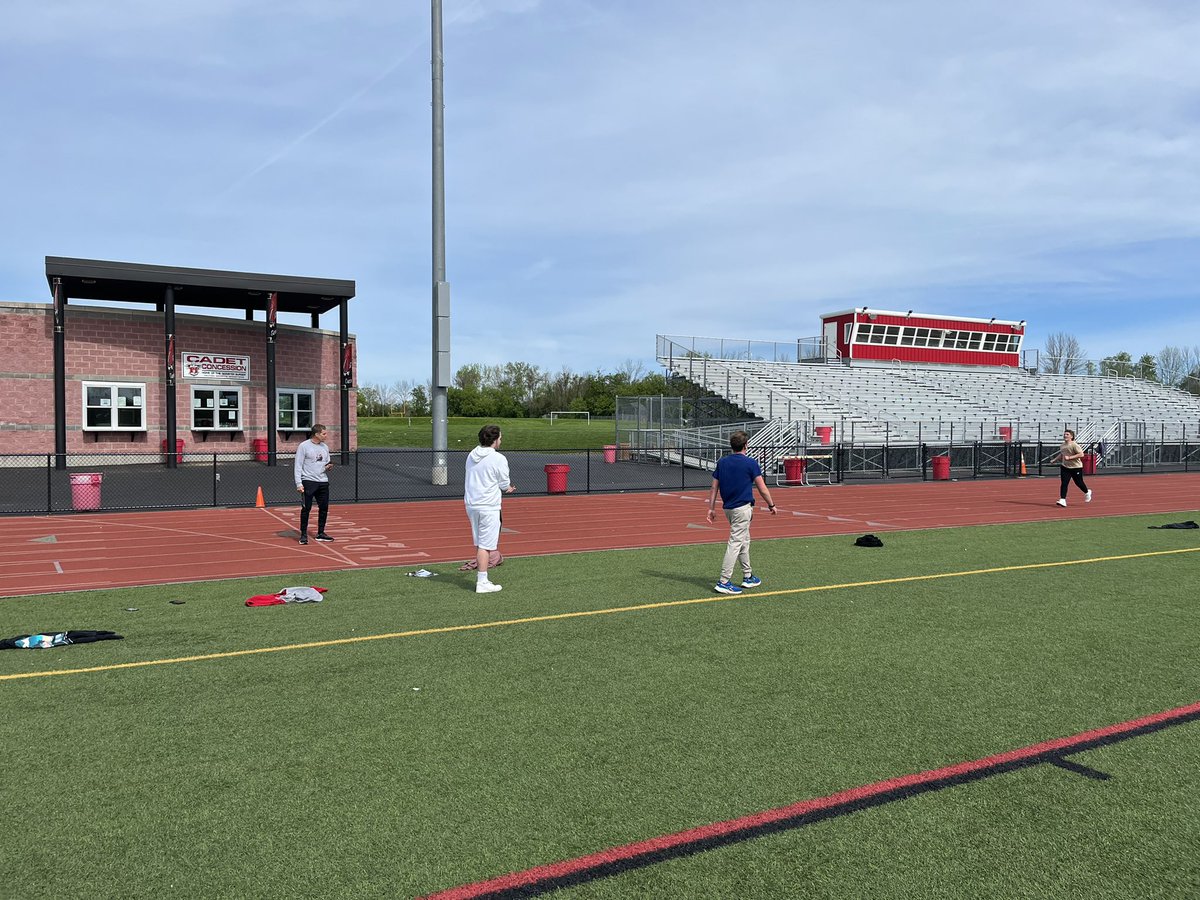 HiltonCadets's tweet photo. Mrs. Centola’s class playing some Bocce Golf on the turf as Mr. Gross’s class gets in some laps on the track in our HS PE classes. #LifetimeActivity #GreatToBeOutside #GoCadets https://t.co/aNsu59fLqo