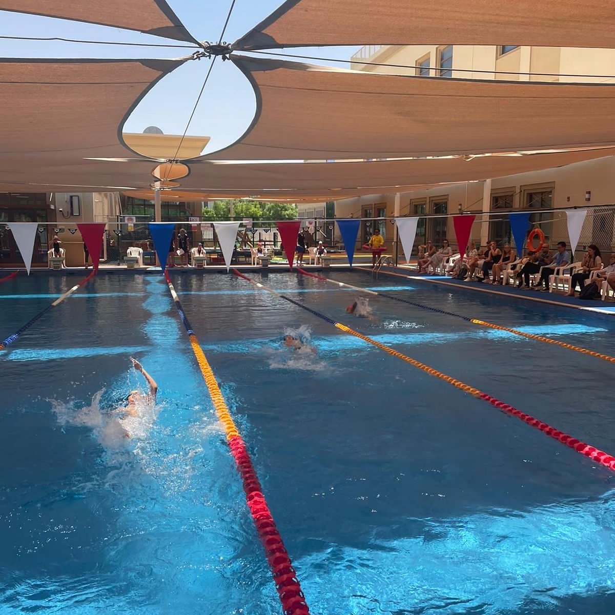 Last week our Swim Squad took part in a @CognitaSchools Dubai friendly Swim Gala.
Hosted by @RPSDubai the gala also included pupils from @HorizonDubaiUAE & @HISDubai 
A thoroughly enjoyable afternoon, with some great swimming, healthy competition and plenty of fun! #CognitaWay