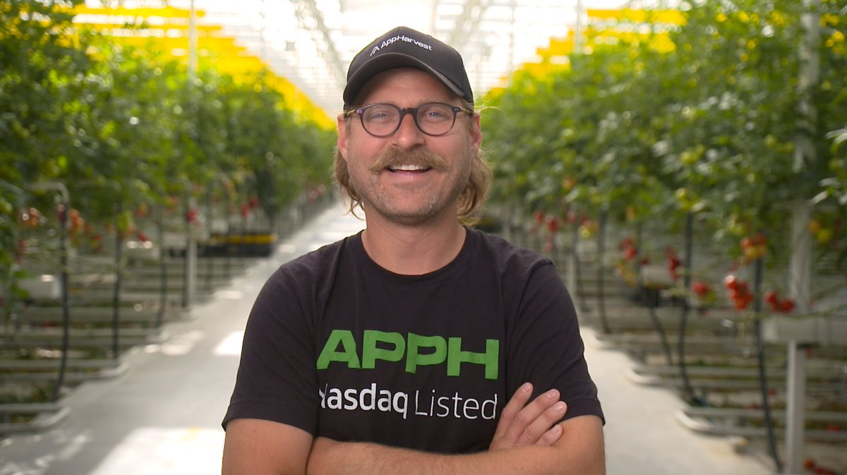TravisParman's tweet image. Our @AppHarvest CEO @JonathanWebbKY spoke w @DaleDBuss for The #Flyover Coalition @Flyover_US #podcast about choosing mid-America to develop an #AgTech ecosystem to farm more sustainably for a #climate-resilient, stable domestic #foodsupply. #ESG 
tinyurl.com/jy772znk