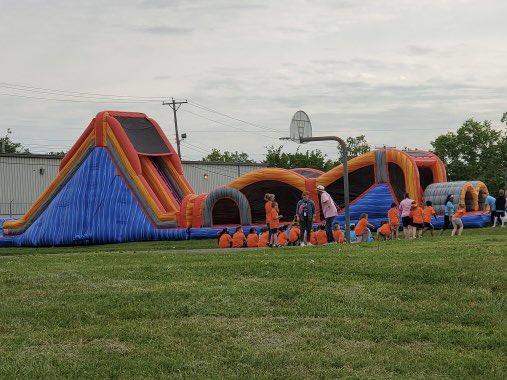 BRichburg78's tweet photo. Field Day @ Yates 2022💛💚. #TeamYates https://t.co/cTfuphmx9N