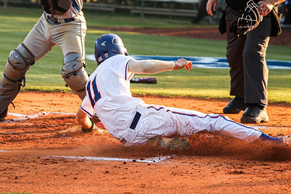 WHSDiamondBB's tweet image. #GrittyGroup
Having Fun Playing hard!!
#Round4
#SlamDunks
#PackPride