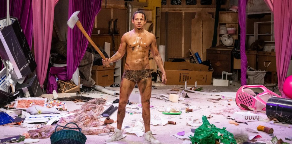 WarnerTVNext's tweet photo. The Eric Andre Show reviendra en 2023 avec une saison 6. @ericandre merci beaucoup 🥖 https://t.co/8nL8eQThv3
