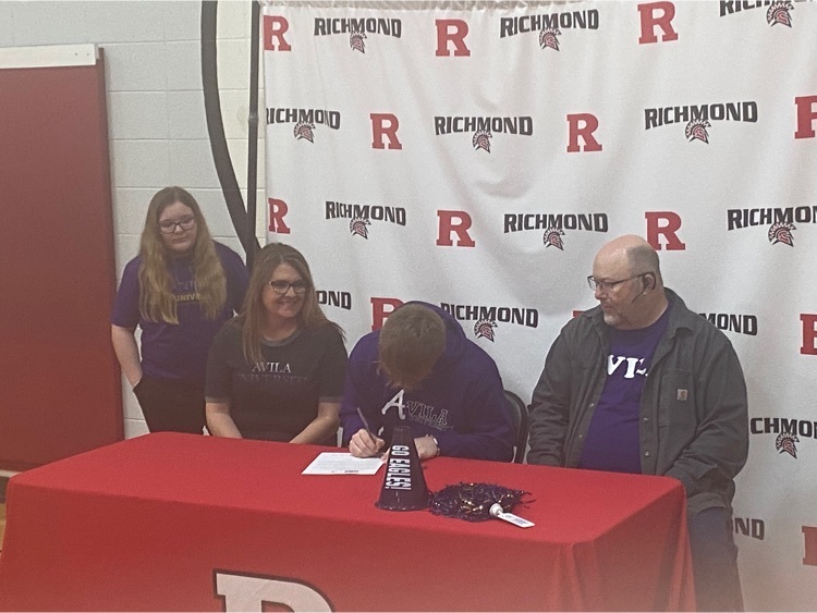 Congratulations to Spencer Wolf on signing his letter of intent to continue his academic and athletic career at Avila Umiversity. Spencer will be joining the basketball program. We look forward to seeing many more 3s from him at the next level.
