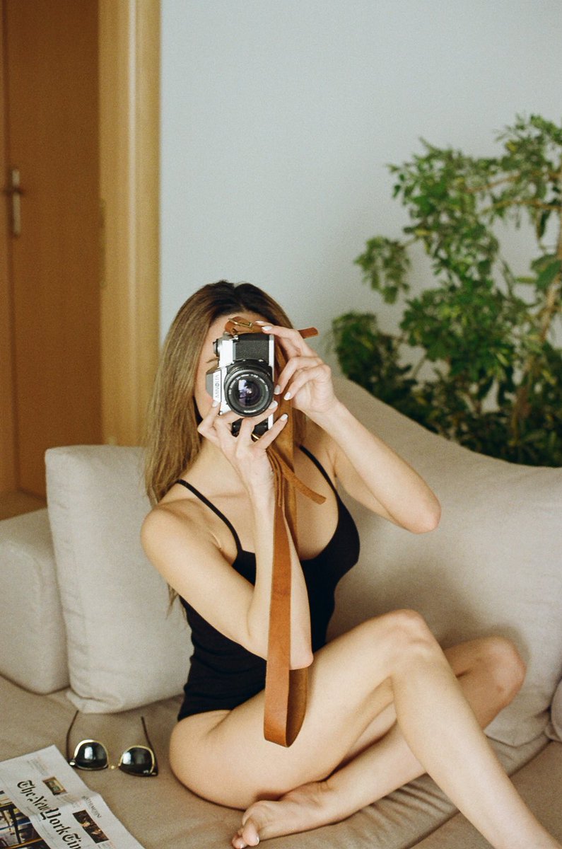 kon0s1's tweet image. Portraits on film 🎞 #kodakgold200 #portraitphotography