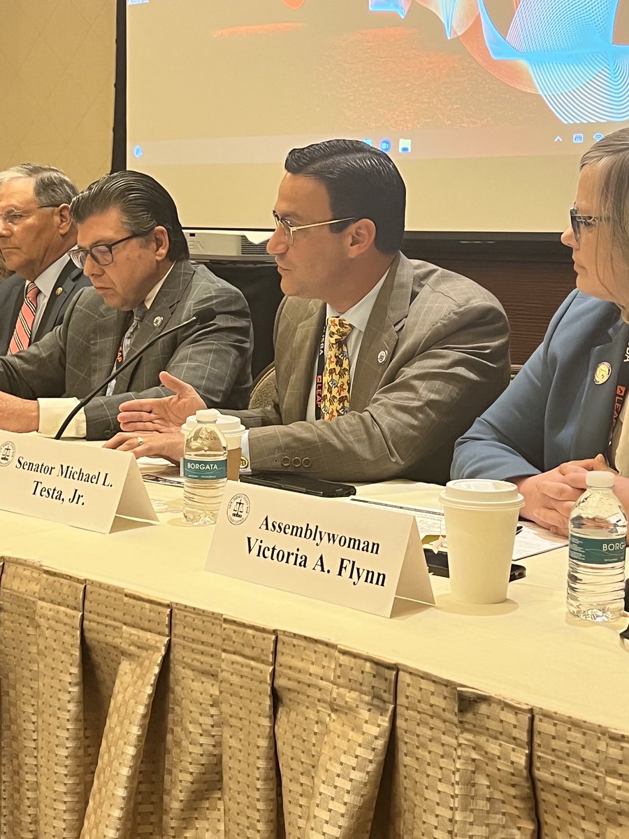 lisac1997's tweet photo. @senatortesta There are a number of people hanging in limbo waiting for an answer on judgeships. This is a problem. @NJStateBar Inside Trenton #NJSBAAM https://t.co/Ri95VAgdzi