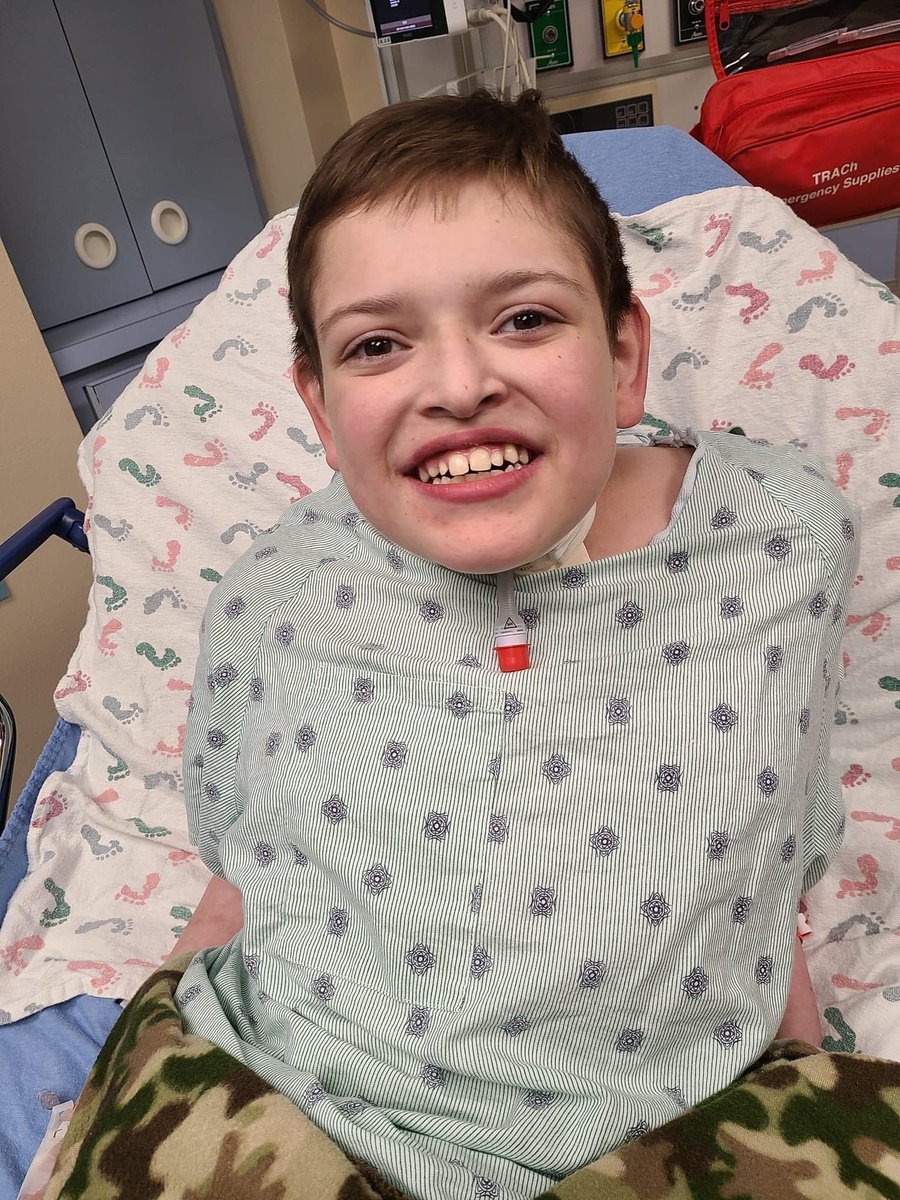 Smooboy92's tweet photo. Two years ago Josh received a new heart, suffered two strokes, and fell into 14 month coma. 

Today he turns 16. 

Happy bday, Josh!

#haveheart #JoshuaStrong 💪🏽❤️ @MarkHamill https://t.co/Wk9001p29P