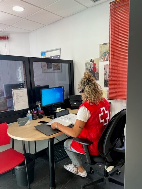 CruzRojaLP's tweet photo. ¡Importantísimo medirnos la tensión arterial!
El proyecto “Promoción del envejecimiento saludable: Salud Constante”, de las asambleas de Las Palmas de GC y  Comarcal Centro, conmemoraron el Día Mundial de la Hipertensión Arterial, con llamadas informativas y visitas a domicilio. https://t.co/ve4URP4m7c