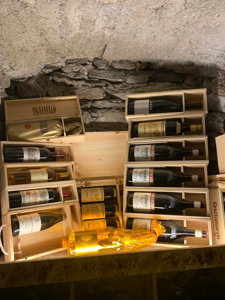 FISARVDA's tweet photo. E dopo l’esame la cena con i corsisti, il Direttore di corso, i relatori e i componenti del direttivo  🥂

#fisar #fisarvalledaosta @FISARNazionale https://t.co/wQNDW2bCJe