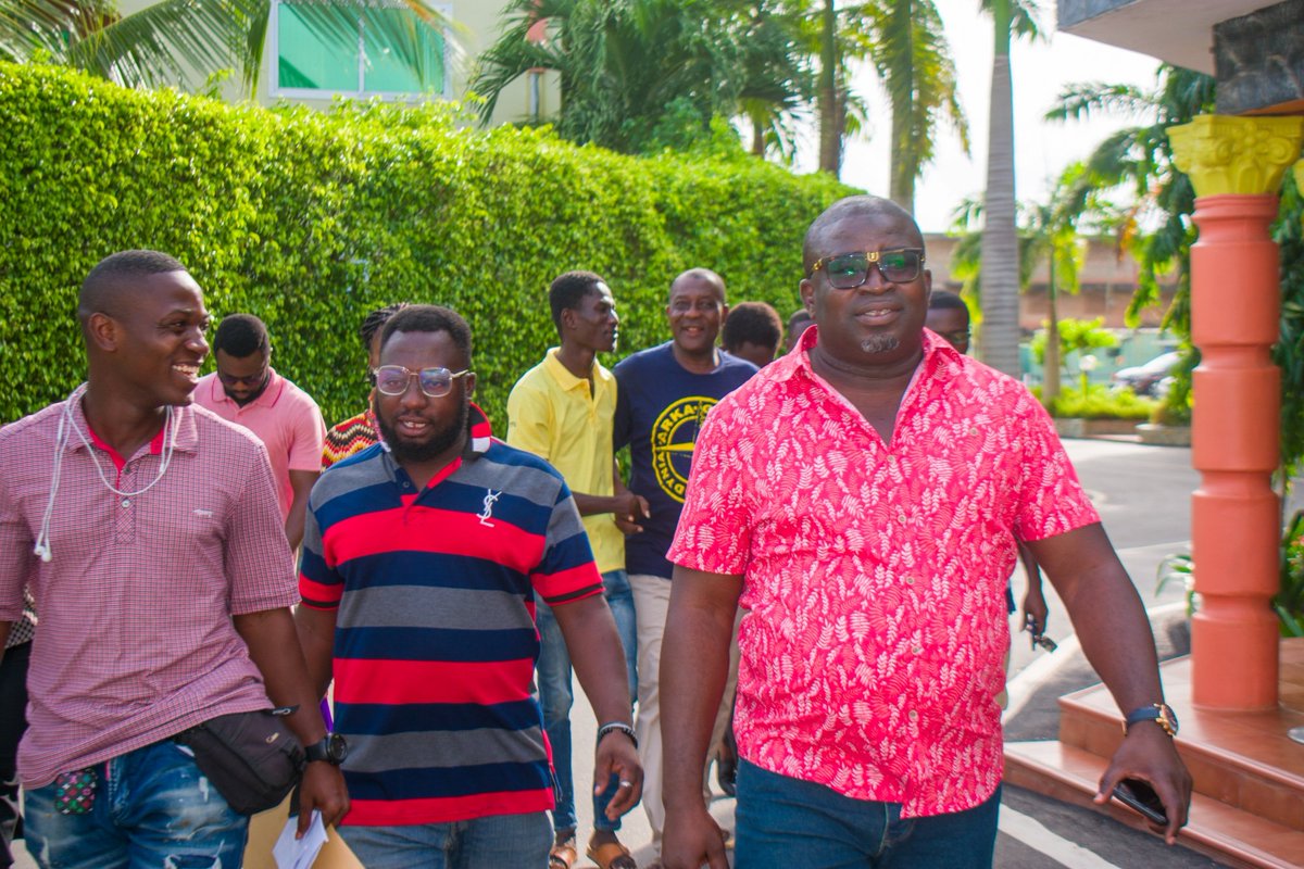 TheBulldozer_1's tweet photo. A position I have served the good people of Western Region, New Patriotic Party with honesty, and diligence, let's break the 8 together with committed and trusted people. 
Long live NPP
Long live Western Region 

2 https://t.co/qjiqp2YwWZ
