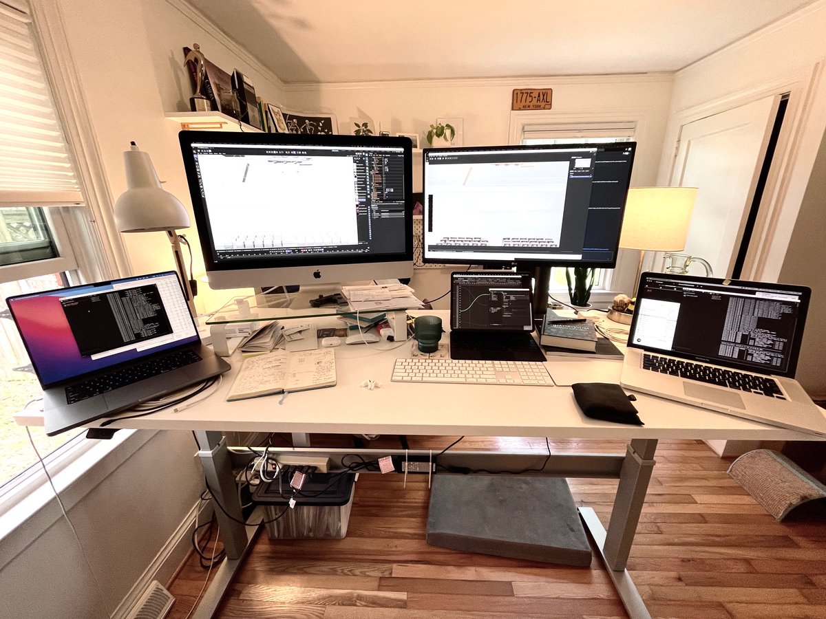 Poolbar_Studio's tweet photo. @GSG3D I’m usually just using 2 monitors, but recently made a micro render farm that was pretty fun. Would love to move back to an office but we’re currently still rockin the lockdown spare bedroom setup circa 2020. https://t.co/XU7vh5x9kO