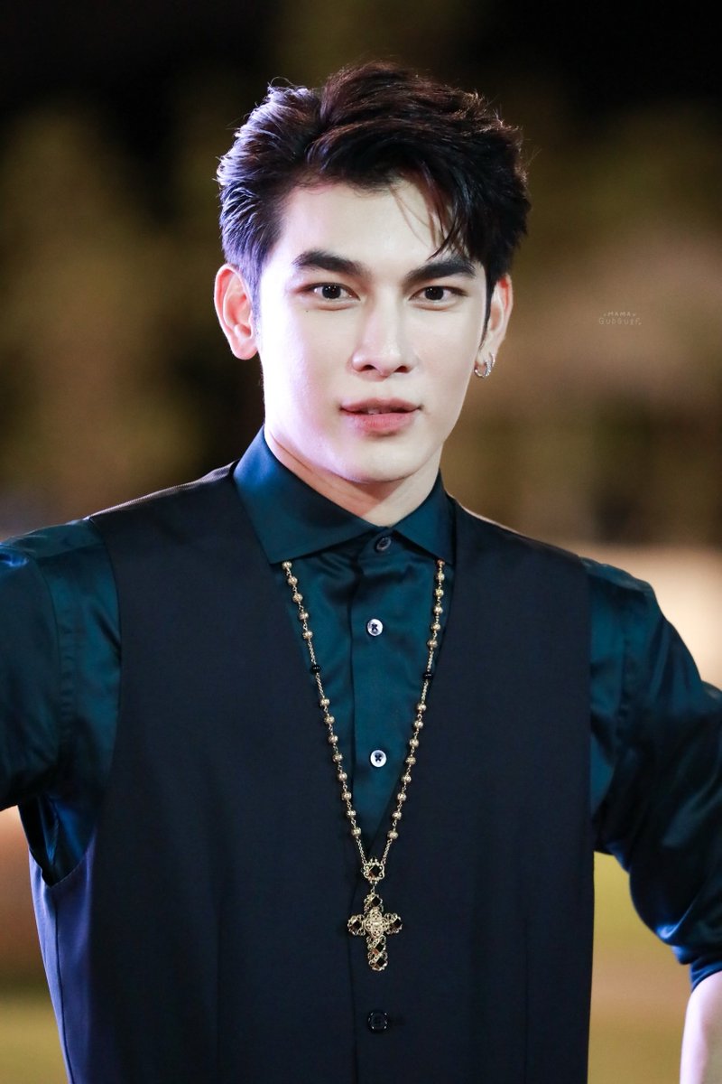 mamagubgulf's tweet photo. คลั่งรักคุณจนไปไหนไม่ได้แน้ว😌✨
#มิวมามายาอวอร์ด
꒰ #MewSuppasit 𓍱 @MSuppasit ꒱
#mamagubgulfpix 𓂃⋆ ꙳ https://t.co/Om8a2xbyXY