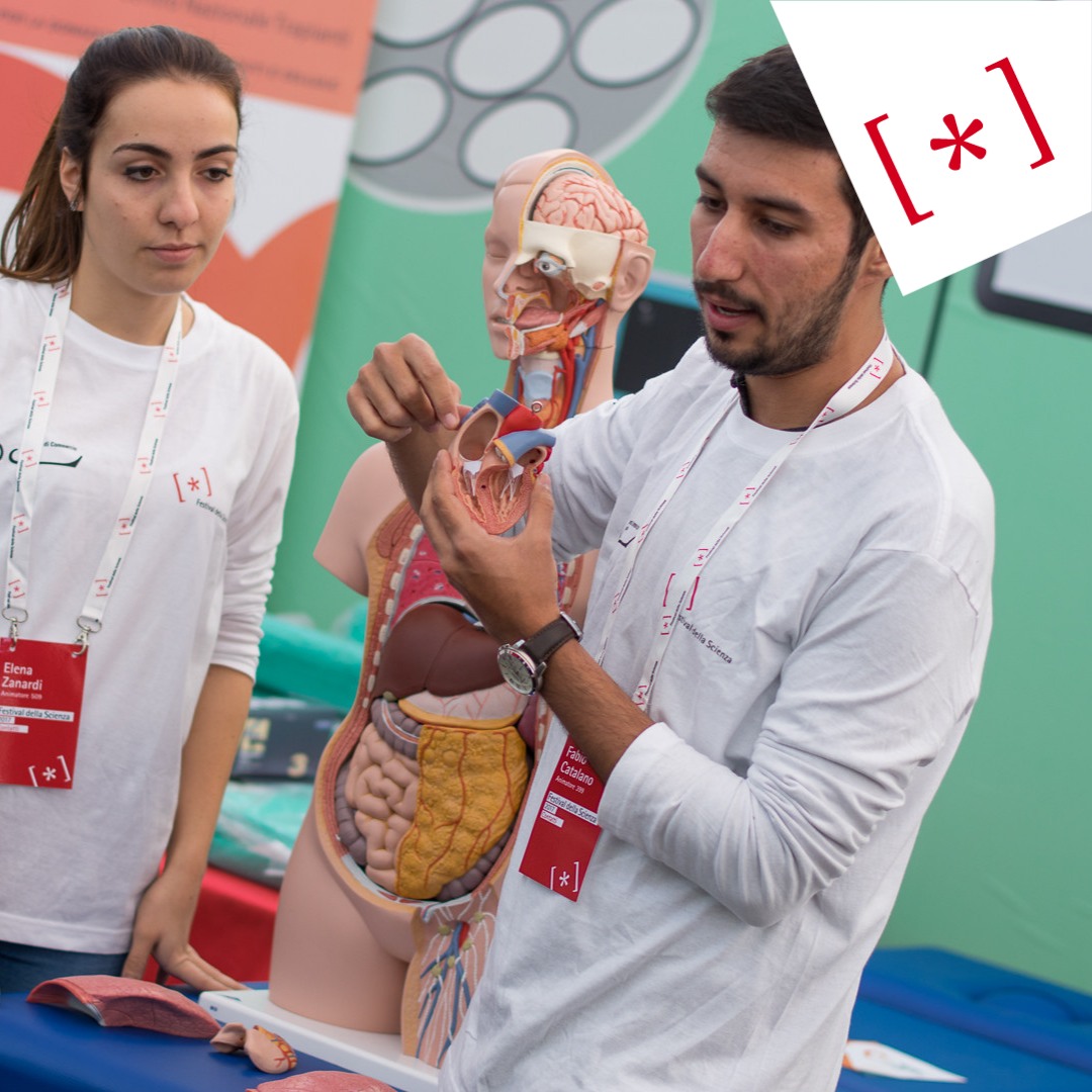 UniGenova's tweet photo. ⚛️ Aperto il bando per nuovi animatori del Festival della Scienza (Genova, dal 20 ottobre al 1 novembre 2022).
https://t.co/EgVNFnUz3t
#UniGe #UniGenova @FDellaScienza #FdS #FestivaldellaScienza #animatori https://t.co/oaB4jdSv5k