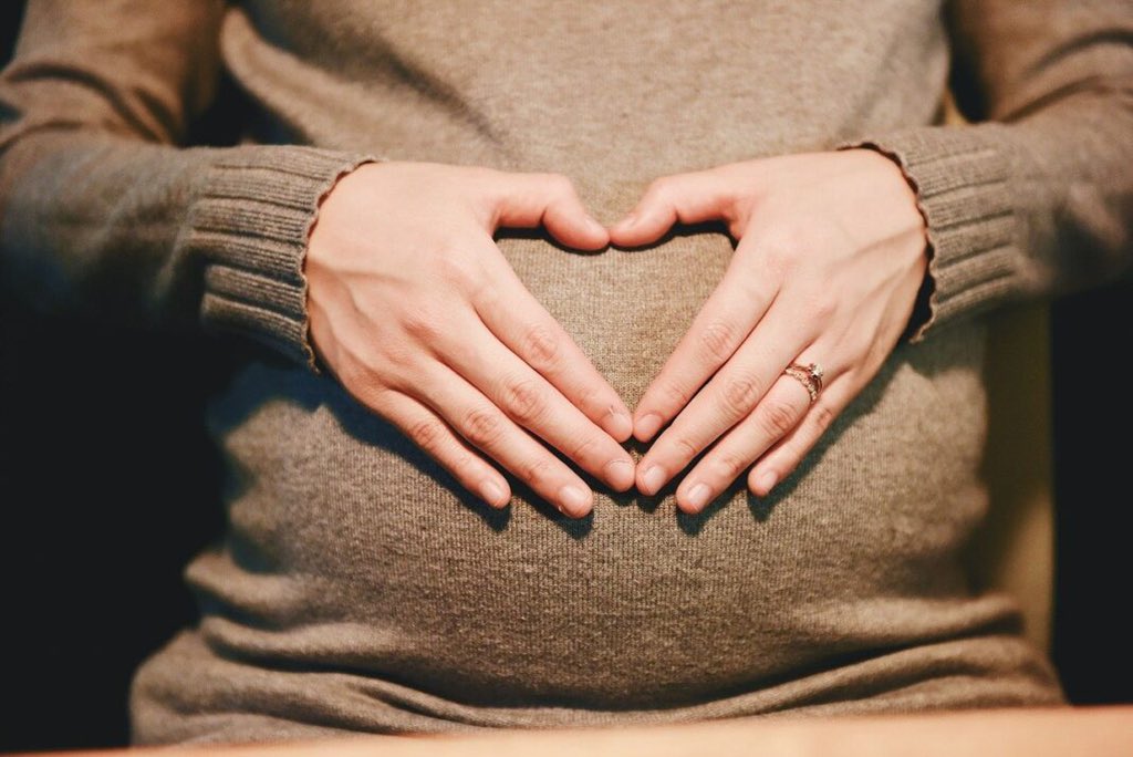 ICompetitivita's tweet photo. 🤰Gli effetti collaterali della #pandemia sulle #madri italiane

L’approfondimento della ricercatrice I-Com @mvdisangro 👉 https://t.co/BztkyGJXTp https://t.co/0Wmf6BKJjE