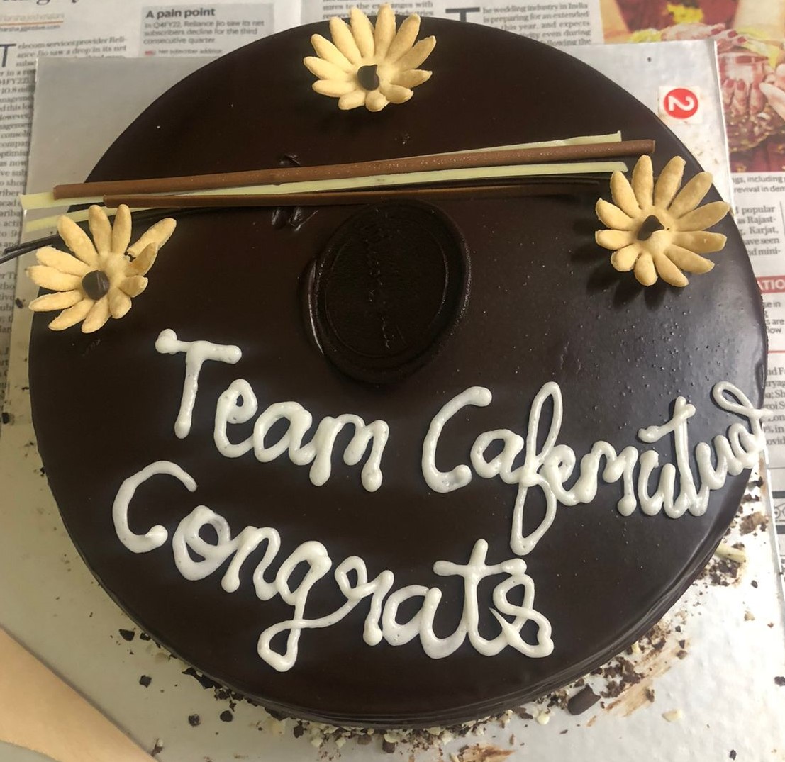 cafemutual's tweet photo. Thank you Sandeep Mishra! That is very thoughtful of you! #etfjunction #eventsuccess #celebrationtime #ETFJunction https://t.co/aZhhAxDC5V