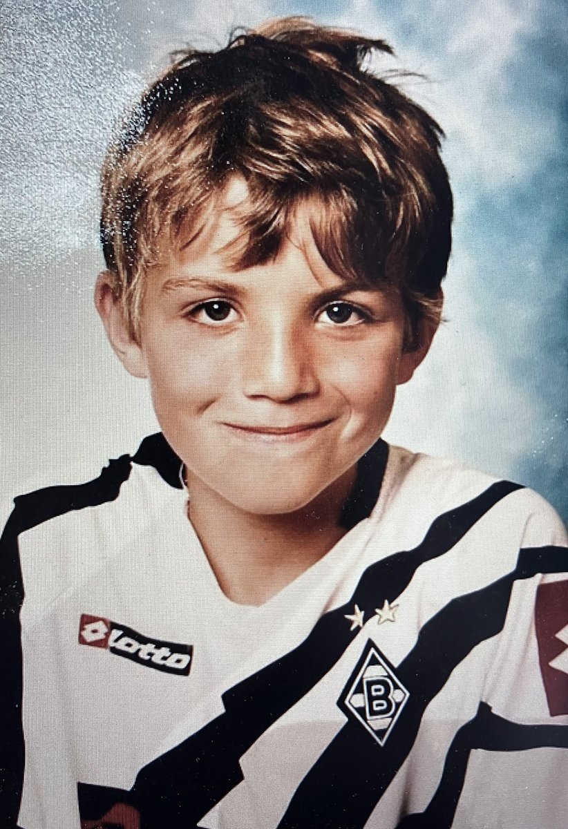 borussia's tweet photo. ⏮ How it started, how it's going ⏭

#HappyBirthday 💚 https://t.co/KJ038AVnf8