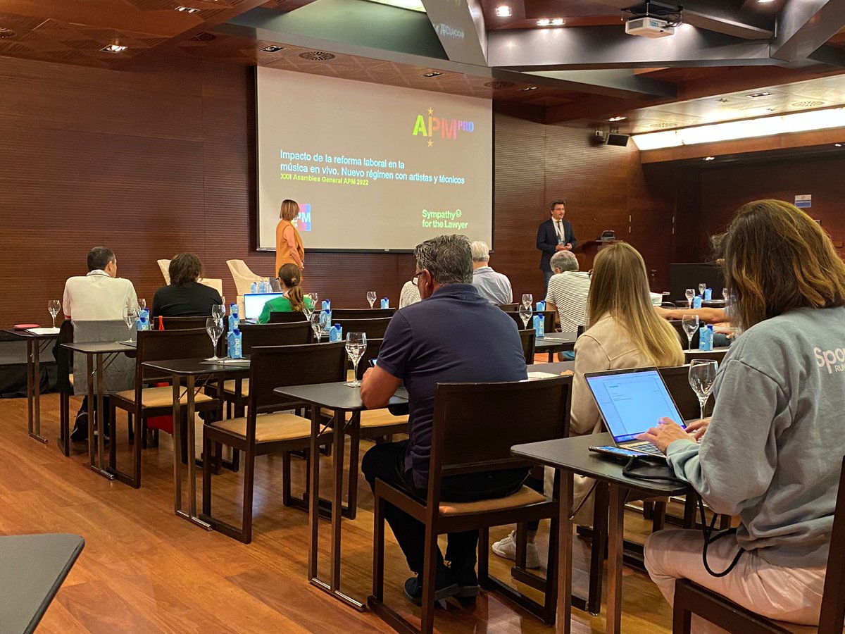 apmusicales's tweet photo. Continúa la XXII #AsambleaGeneral de APM con la presentación de #APMPRO a cargo de @sympathy_lawyer y @esmusica_org https://t.co/mxiJ4W4kQE