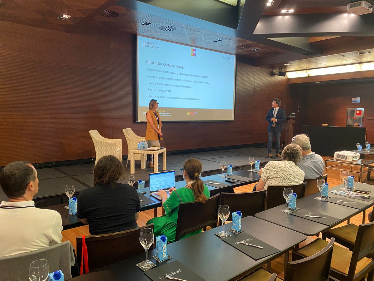 apmusicales's tweet photo. Continúa la XXII #AsambleaGeneral de APM con la presentación de #APMPRO a cargo de @sympathy_lawyer y @esmusica_org https://t.co/mxiJ4W4kQE