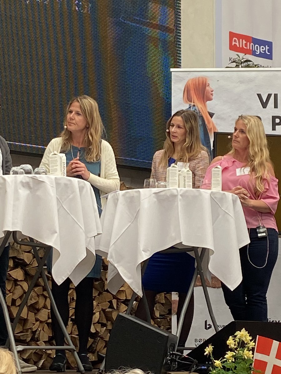 De Anbragtes Vilkår tweet media