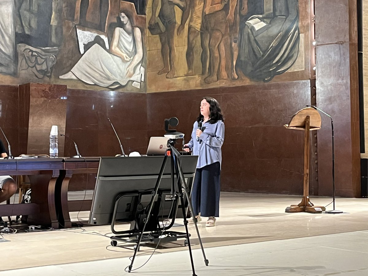 PHAROS2022's tweet photo. Here we go with today’s second session! The first speaker today is Alicia Sintes from @UIBuniversitat who will tell us about the search for continuous gravitational waves. https://t.co/nHois07U0P